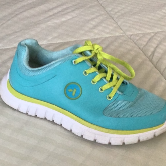 Sneakers - Picture 2 of 2